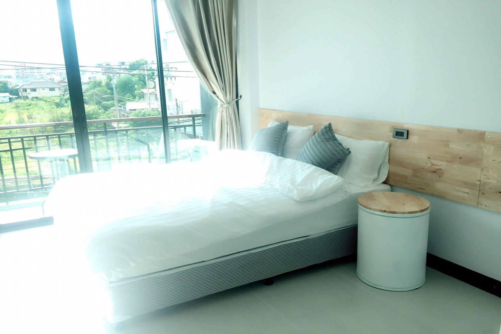 Rinrada Loft Resident Hotel Chiang Mai Exterior photo