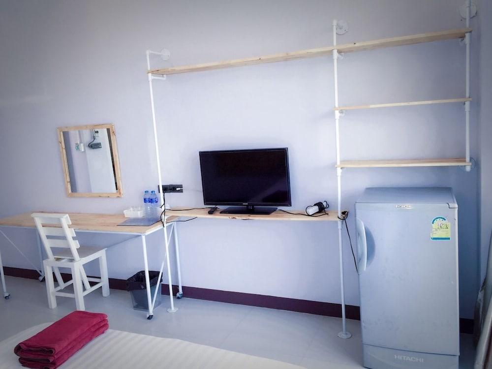 Rinrada Loft Resident Hotel Chiang Mai Exterior photo